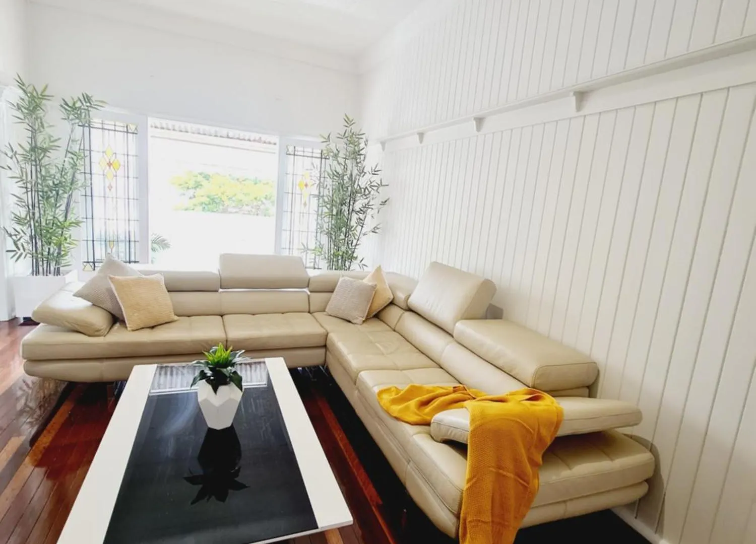 Apartment Exclusive Location - Entire 3-Bedroom Unit In Maryborough Cbd, 10Ppl